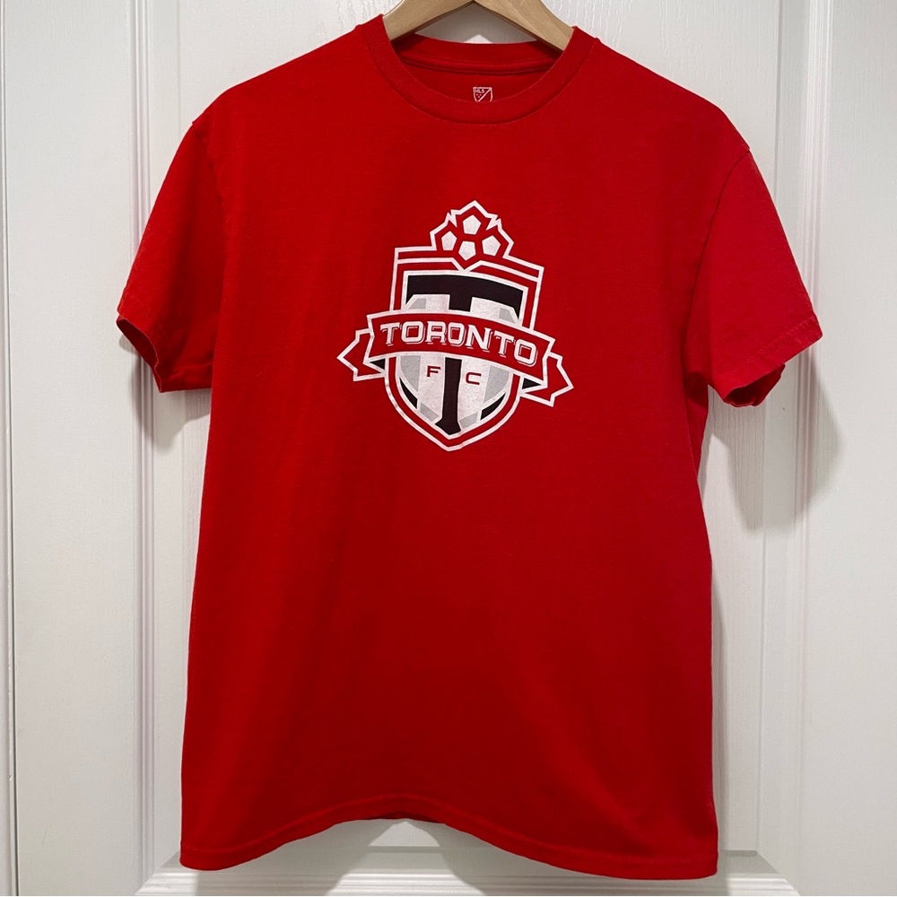 🇨🇦TORONTO FC Red MLS Primary Logo T-Shirt Size Medium